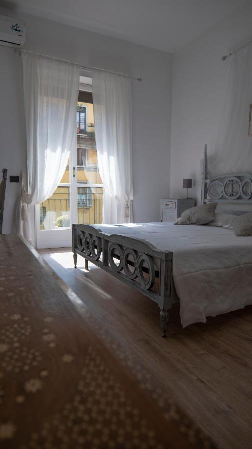 Beautiful Floral Apartment On Navigli Milaan Buitenkant foto