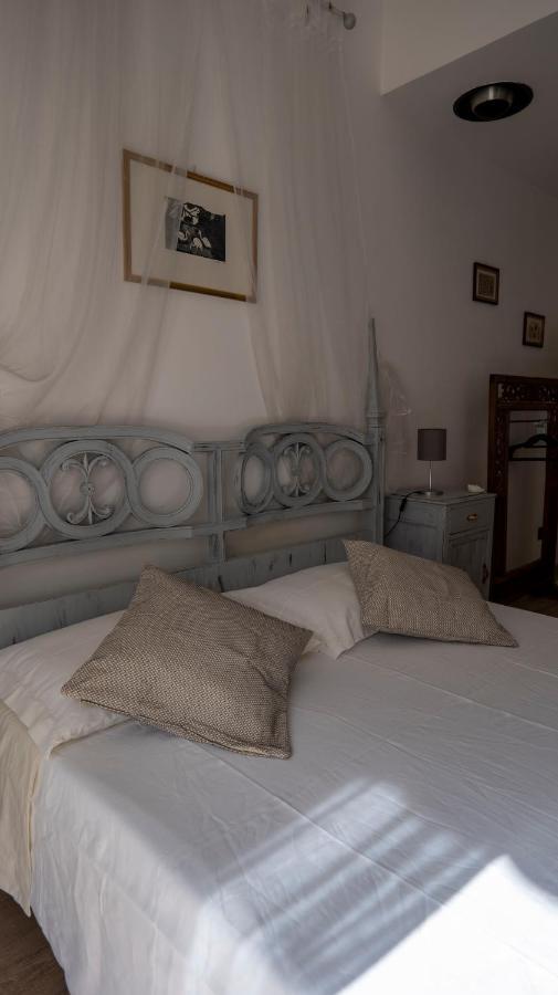 Beautiful Floral Apartment On Navigli Milaan Buitenkant foto